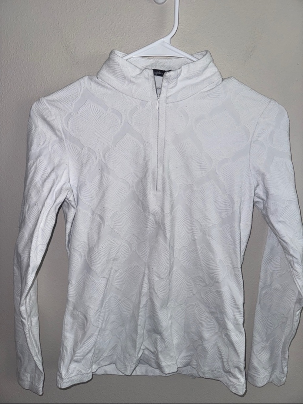 J. McLaughlin white XS pullover
Shirt 1/4 zip women’s long sleeve resort wear